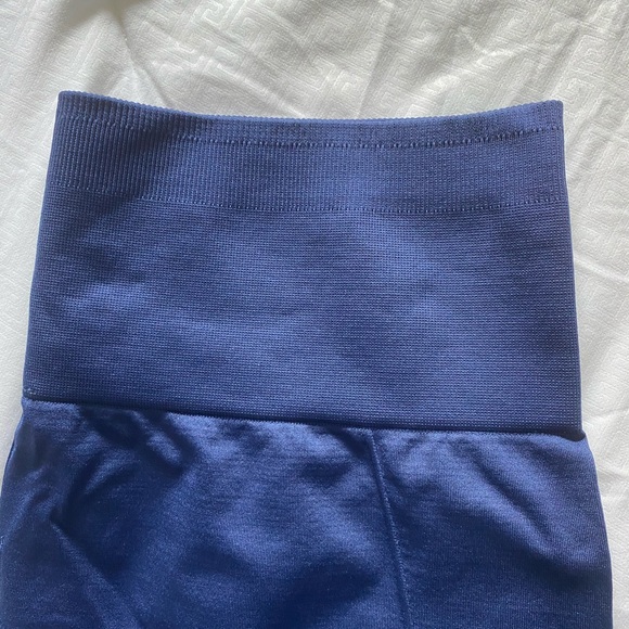 Fabletics leggings - Picture 4 of 5